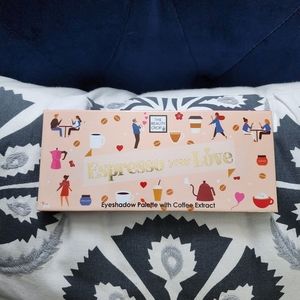 The Beauty Crop Eyeshadow Palette